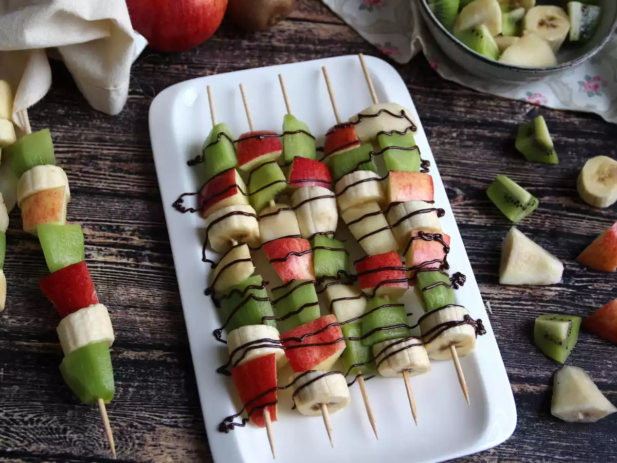 Čokoládové ovocné špízy pro extra svěží tečku za jídlem! - foto 3