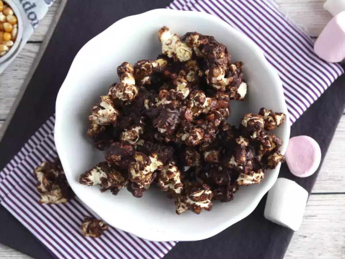 Čokoládové popcorny s marshmallow - foto 4