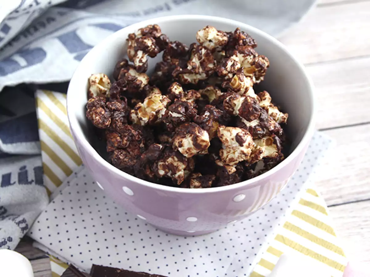 Čokoládové popcorny s marshmallow - foto 5