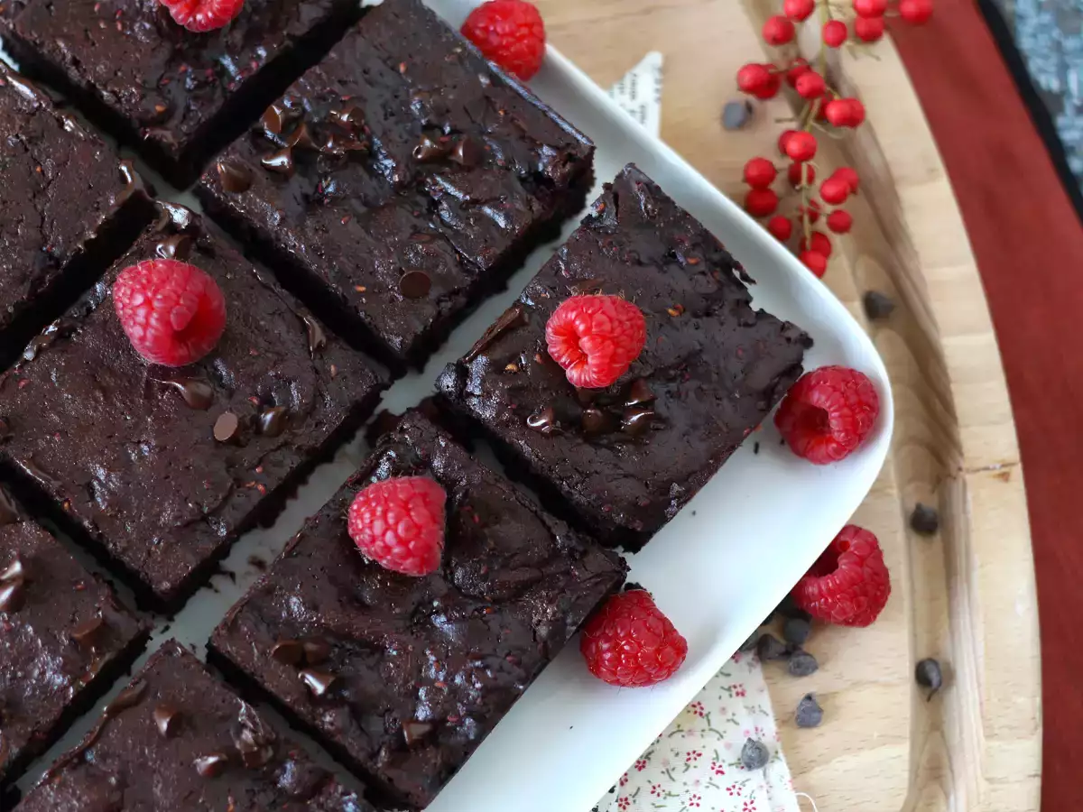 Čokoládovo-malinové brownie, čistý požitek! - foto 6