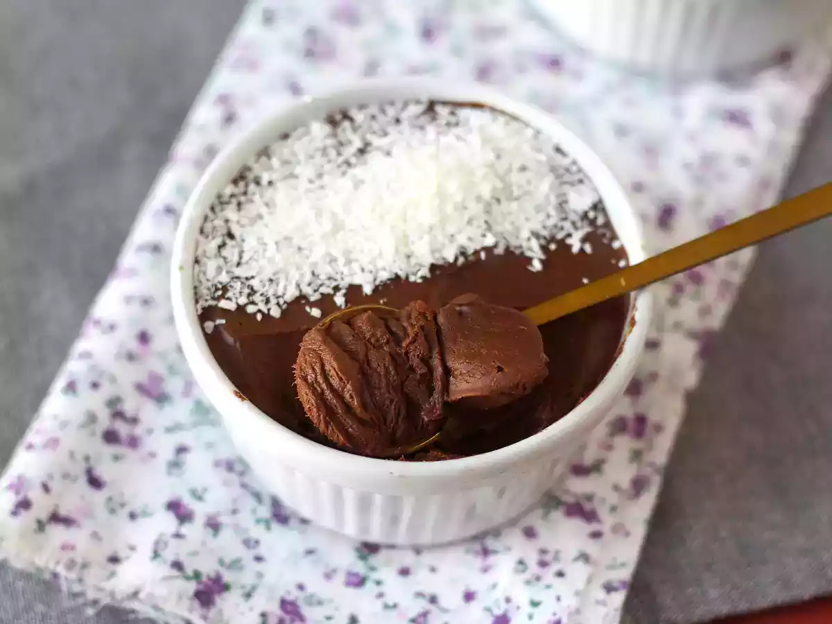 Čokoládový dezert se pouze 2 ingrediencemi! - foto 3