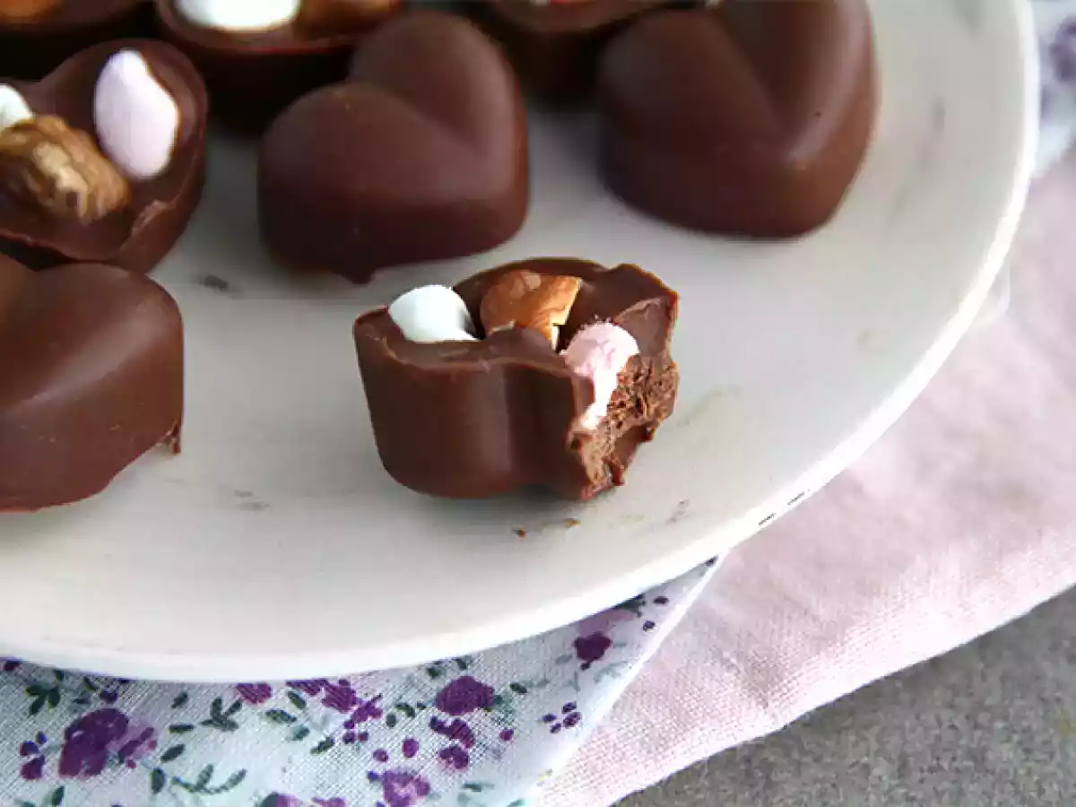 Čokolády s marshmallow a lískovými oříšky - foto 4
