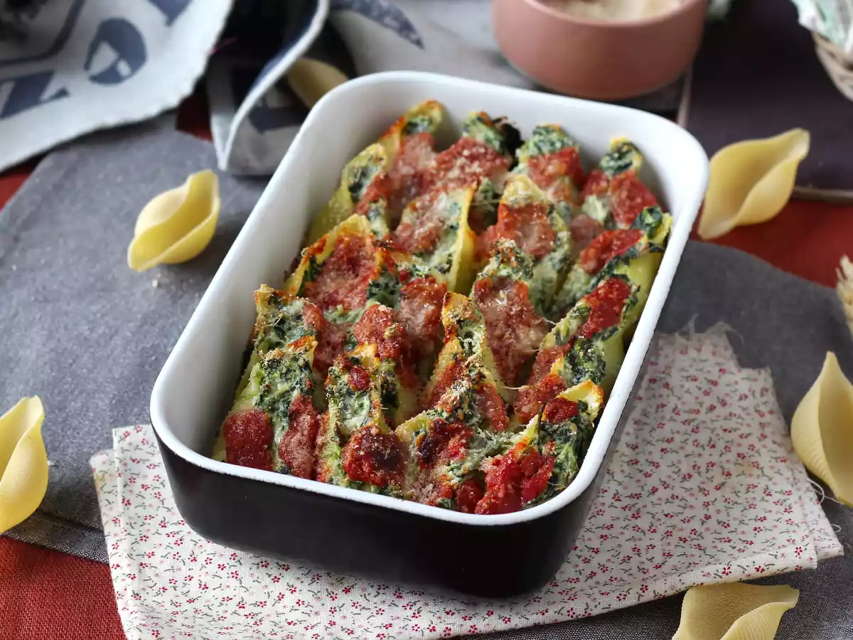 Conchiglioni plněné ricottou a špenátem: neodolatelné zapečené vegetariánské jídlo