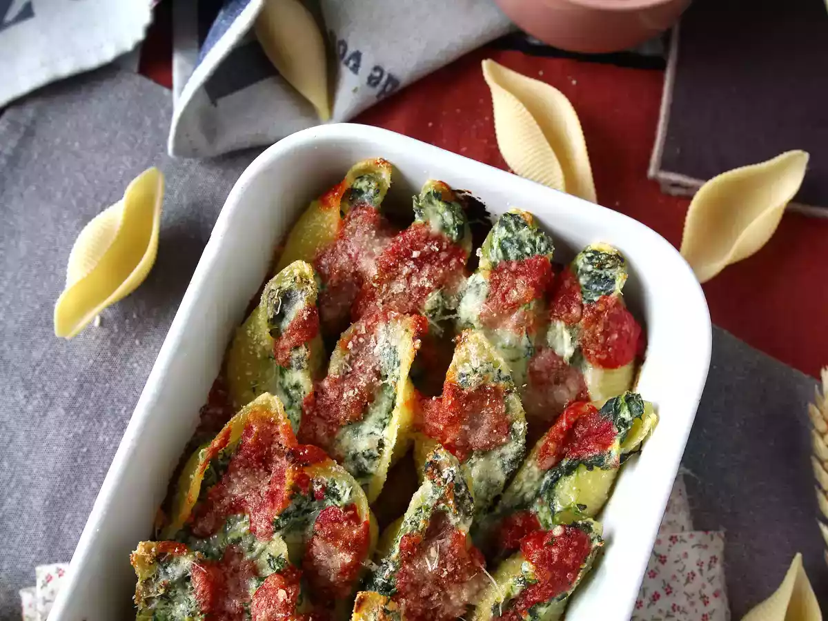 Conchiglioni plněné ricottou a špenátem: neodolatelné zapečené vegetariánské jídlo - foto 3