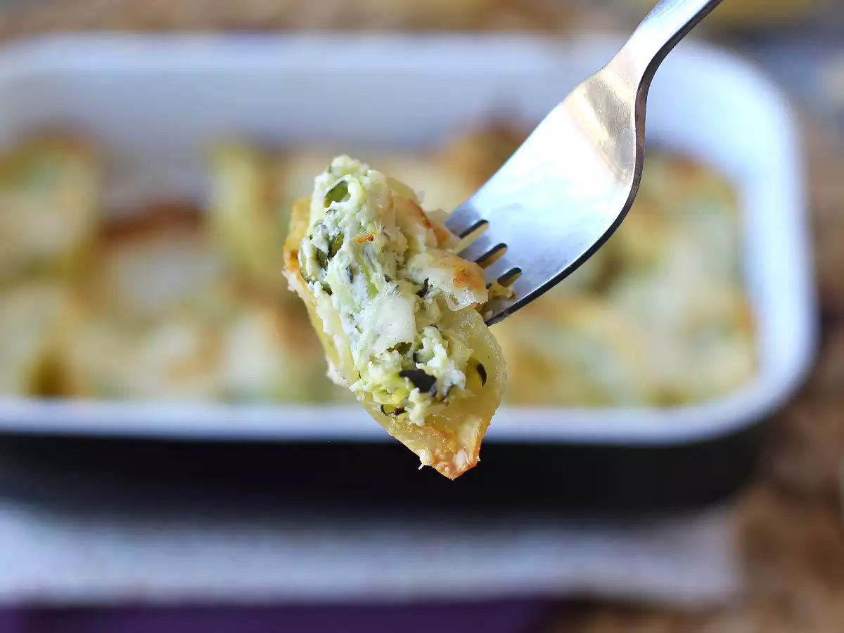 Conchiglioni plněné ricottou, cuketou a citronem: krémové a au gratin v troubě - foto 7