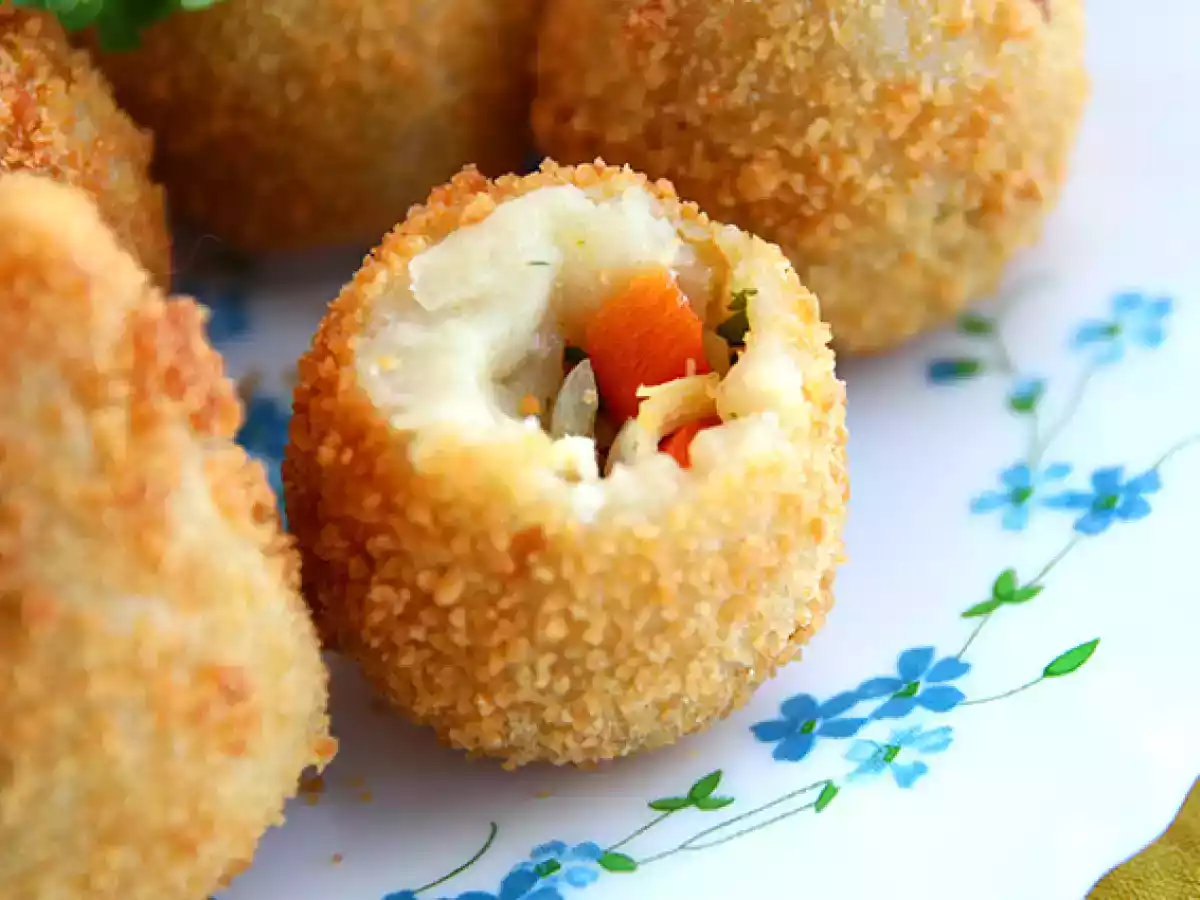 Coxinhas (brazilské kuřecí krokety) - foto 3