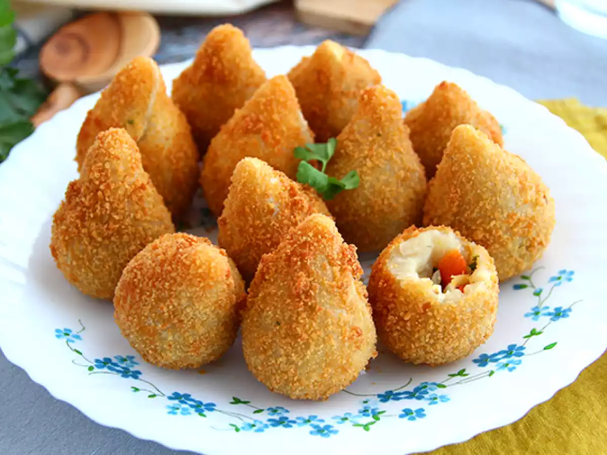 Coxinhas (brazilské kuřecí krokety) - foto 4