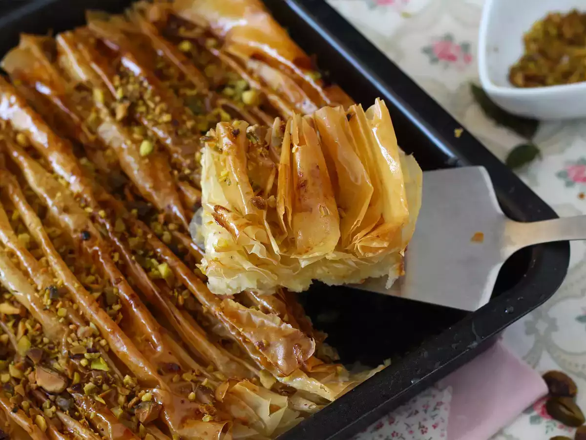 Crinkle cake (Laz böreği) – snadný křupavý turecký moučník - foto 4