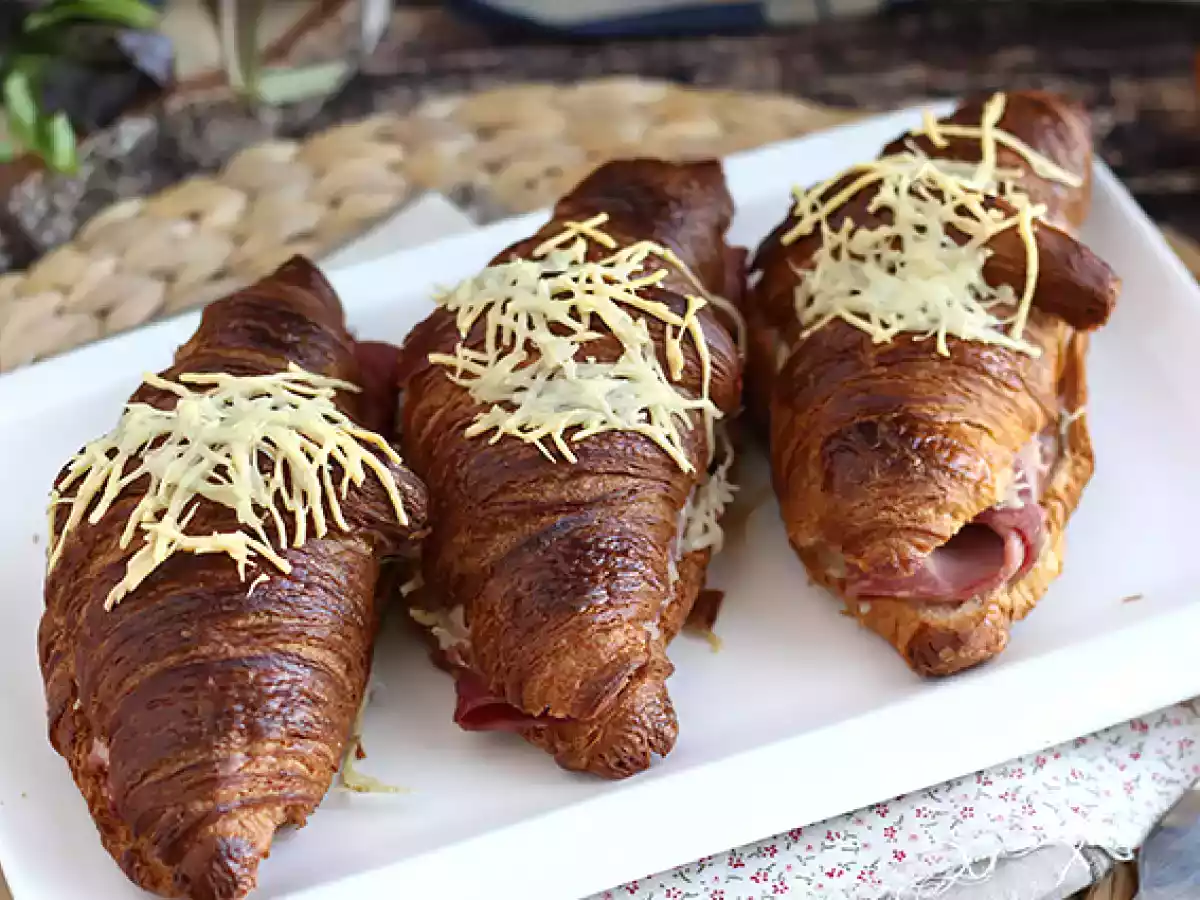 Croissanty se šunkou a sýrem - foto 3