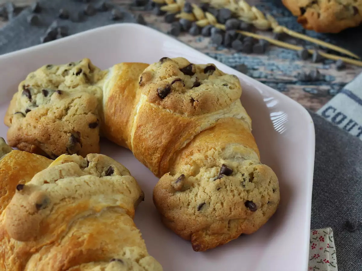Crookies: snadný a neodolatelný dezert z croissantu a sušenek - foto 2