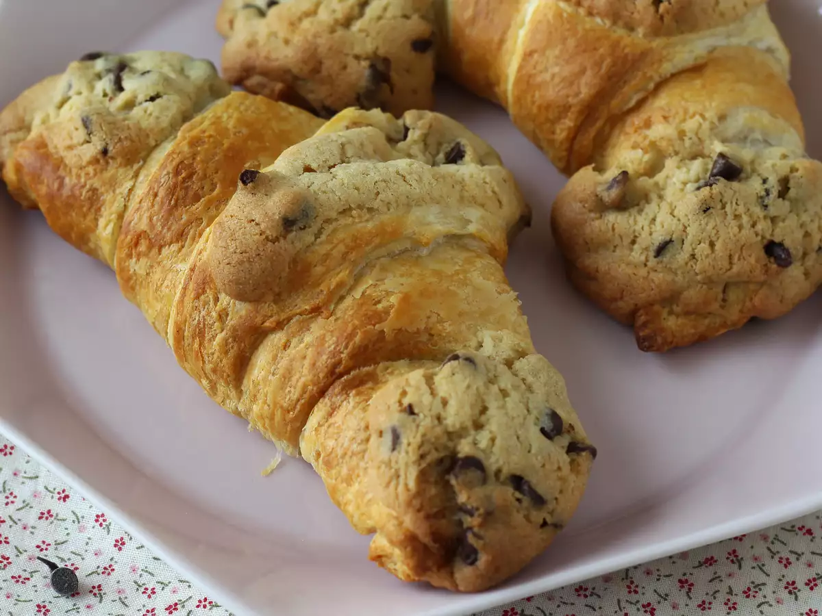 Crookies: snadný a neodolatelný dezert z croissantu a sušenek - foto 6