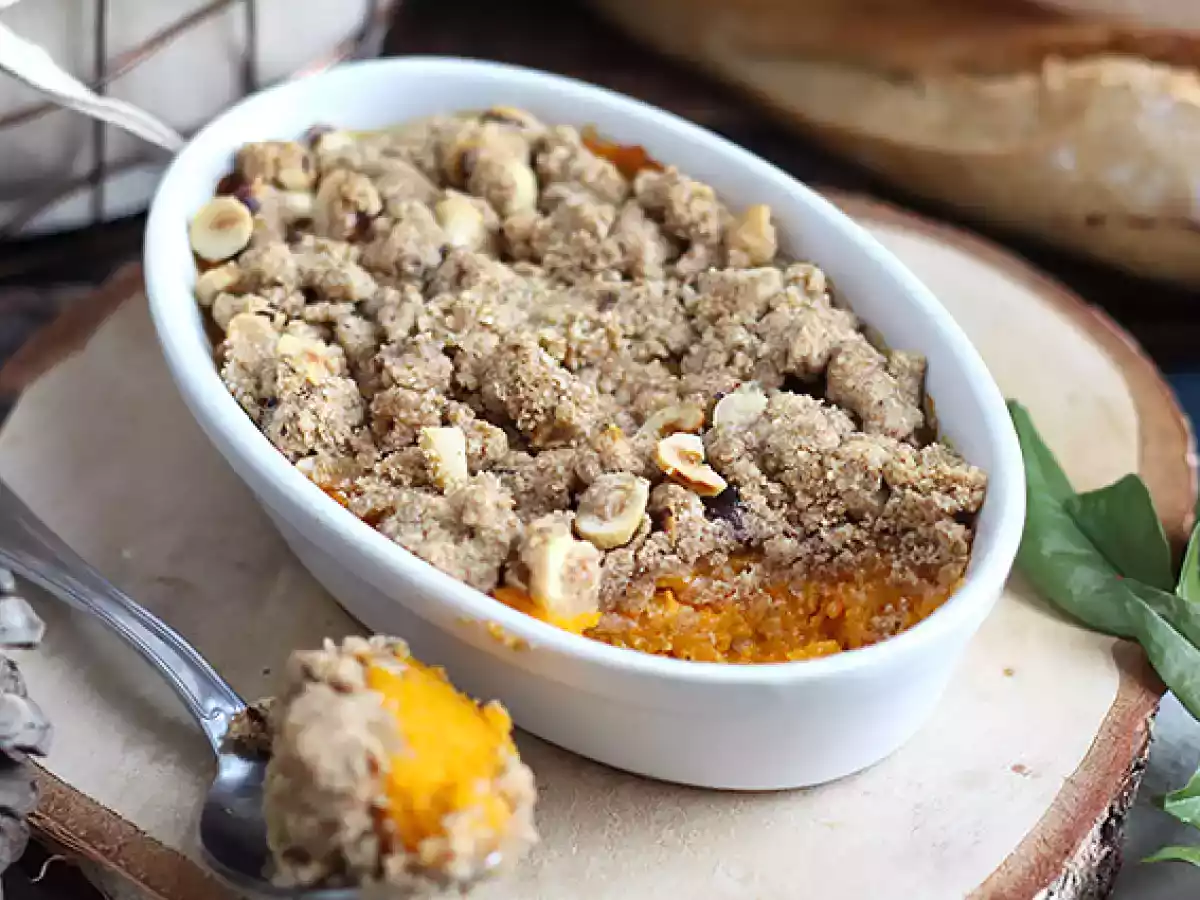 Crumble s máslovou dýní a lískovými oříšky - foto 2