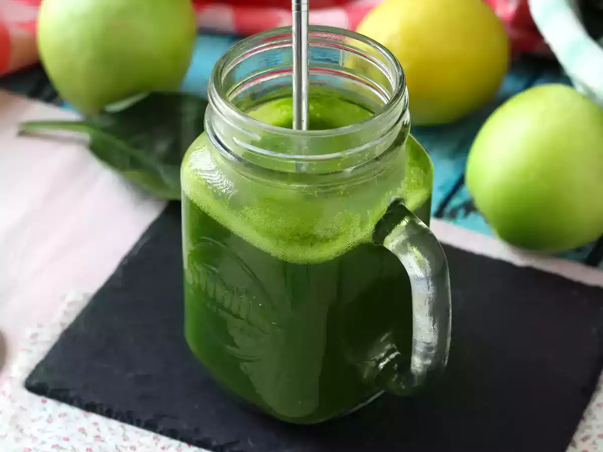 Detoxikační zelená šťáva bez extraktoru pro maximální vitamíny! - foto 3