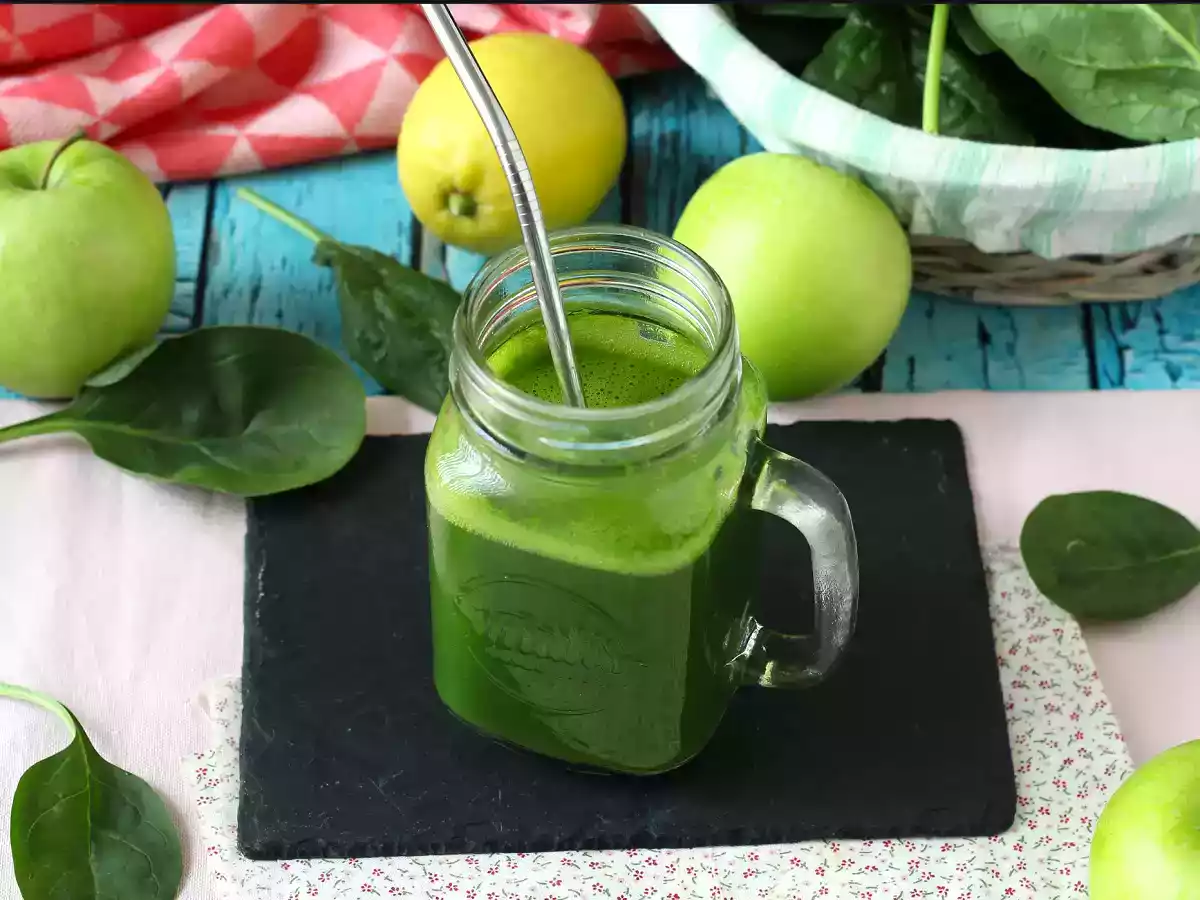 Detoxikační zelená šťáva bez extraktoru pro maximální vitamíny! - foto 4