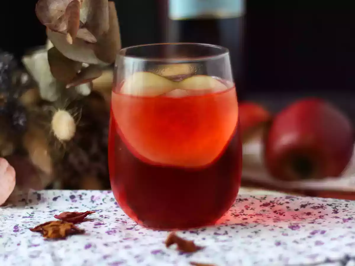 Dokonalý koktejl na Valentýna, brusinkový spritz! - foto 4