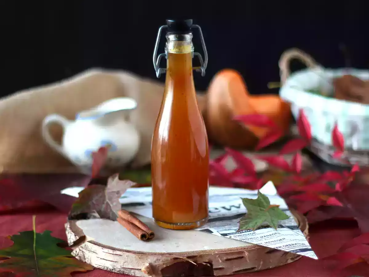 Domácí dýňový sirup, ideální pro podzimní/zimní nápoje