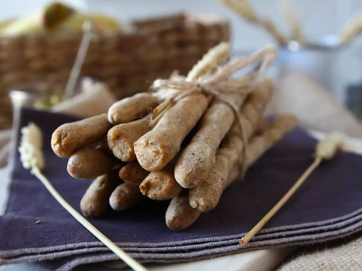 Domácí grissini s bylinkami v horkovzdušné fritéze - foto 4