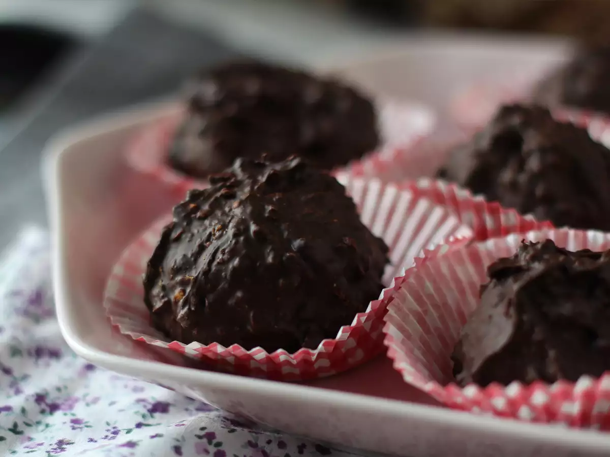 Domácí pralinky ve stylu Ferrero Rocher - foto 7