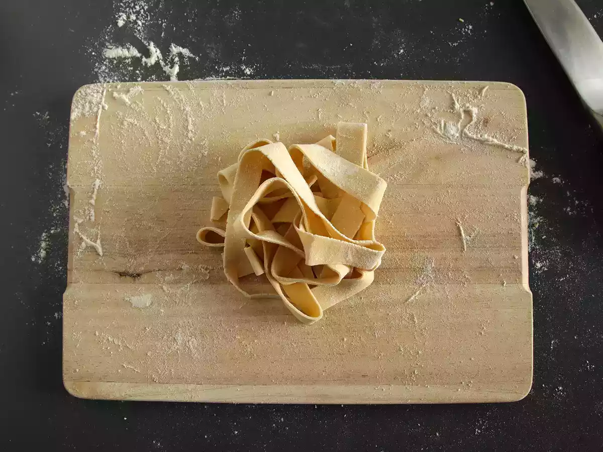 Domácí vaječné pappardelle: recept vysvětlený krok za krokem - foto 4