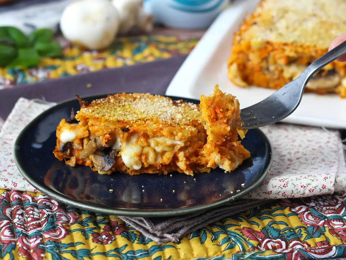 Dýňová sekaná s houbami a táhnoucím se sýrem scamorza: snadný a chutný recept z trouby - foto 2