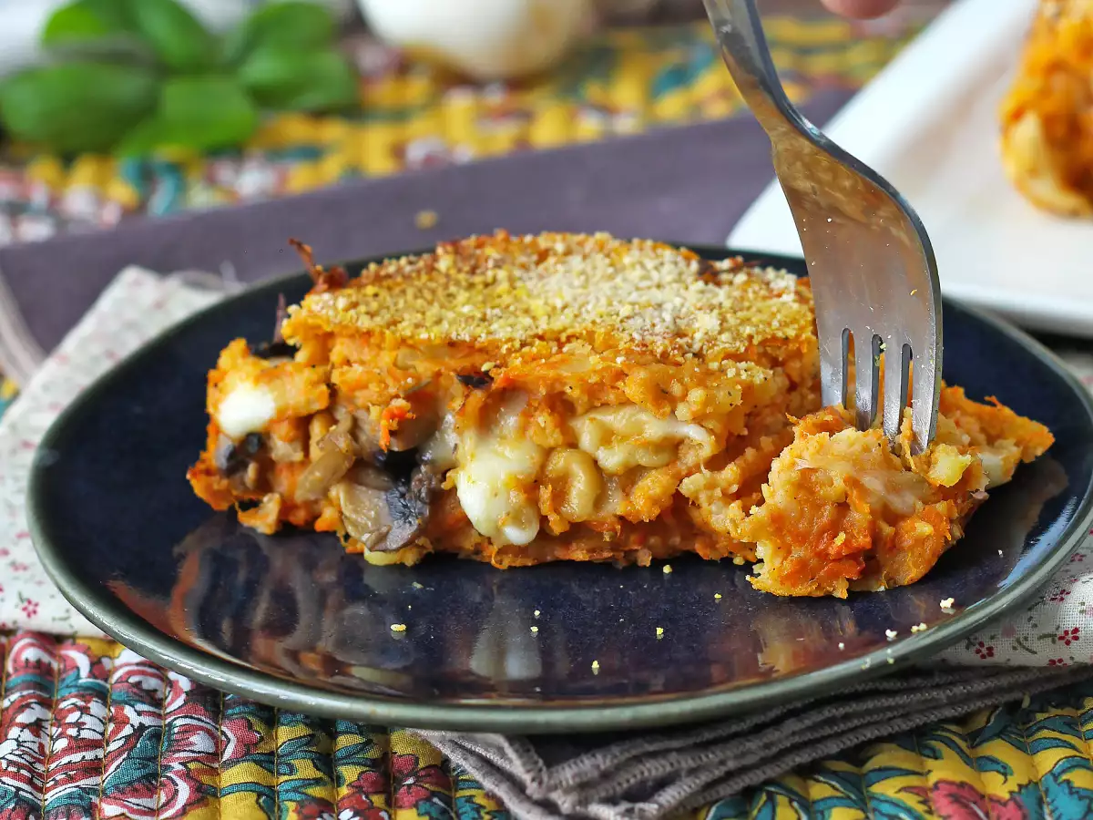 Dýňová sekaná s houbami a táhnoucím se sýrem scamorza: snadný a chutný recept z trouby - foto 6
