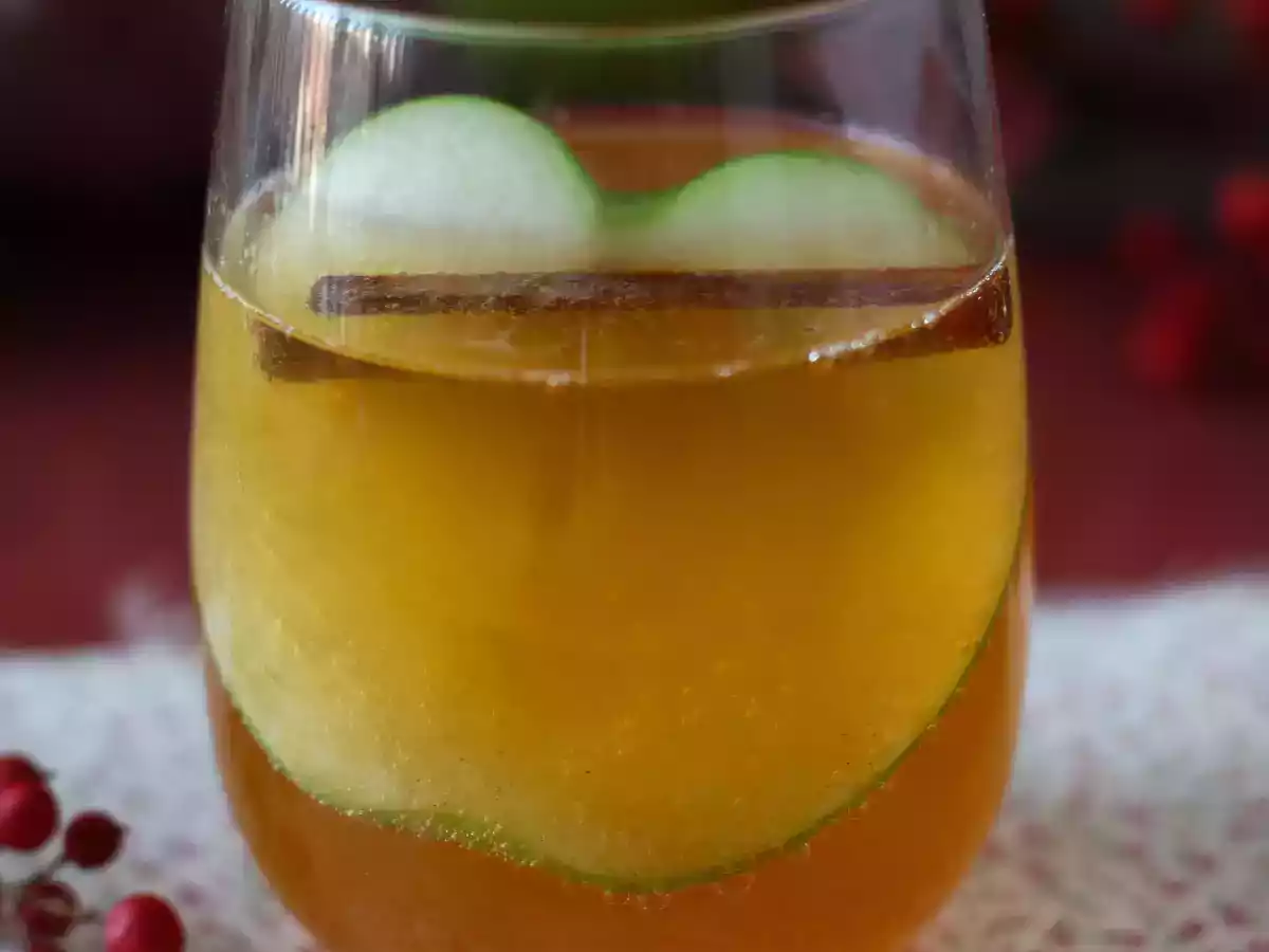 Dýňový Spritz, pikantní koktejl s dýňovým sirupem! - foto 2