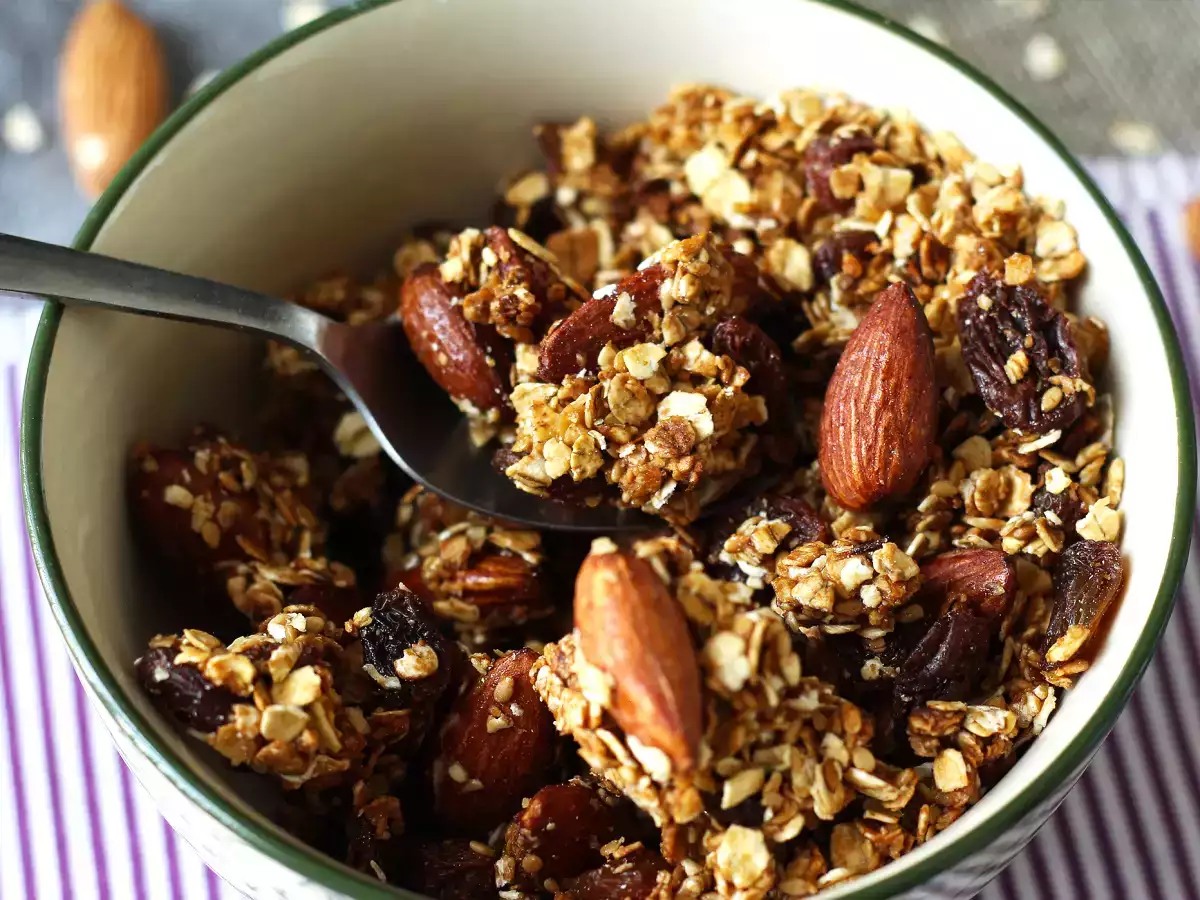 Expresní müsli s fritézou na vzduchu, které vám zkřehne snídaně