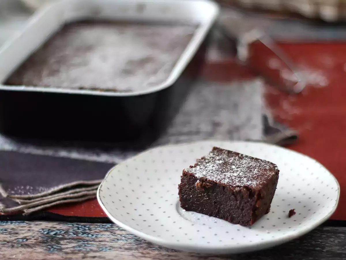 EXTRA FONDANTNÍ čokoládový a kaštanový dort s pouhými 4 ingrediencemi