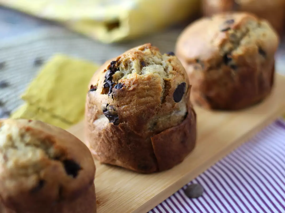 Extra vláčné banánové muffiny s čokoládovými kousky