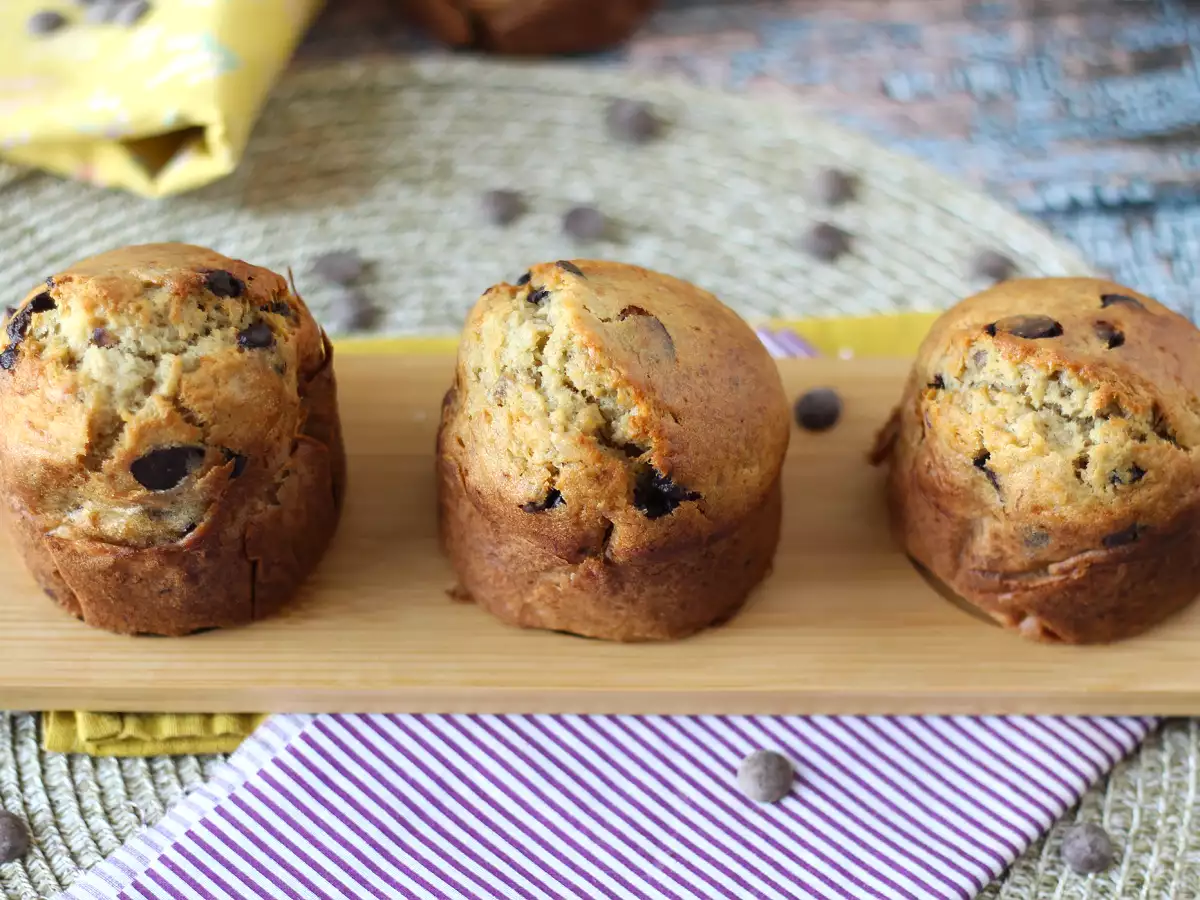 Extra vláčné banánové muffiny s čokoládovými kousky - foto 6