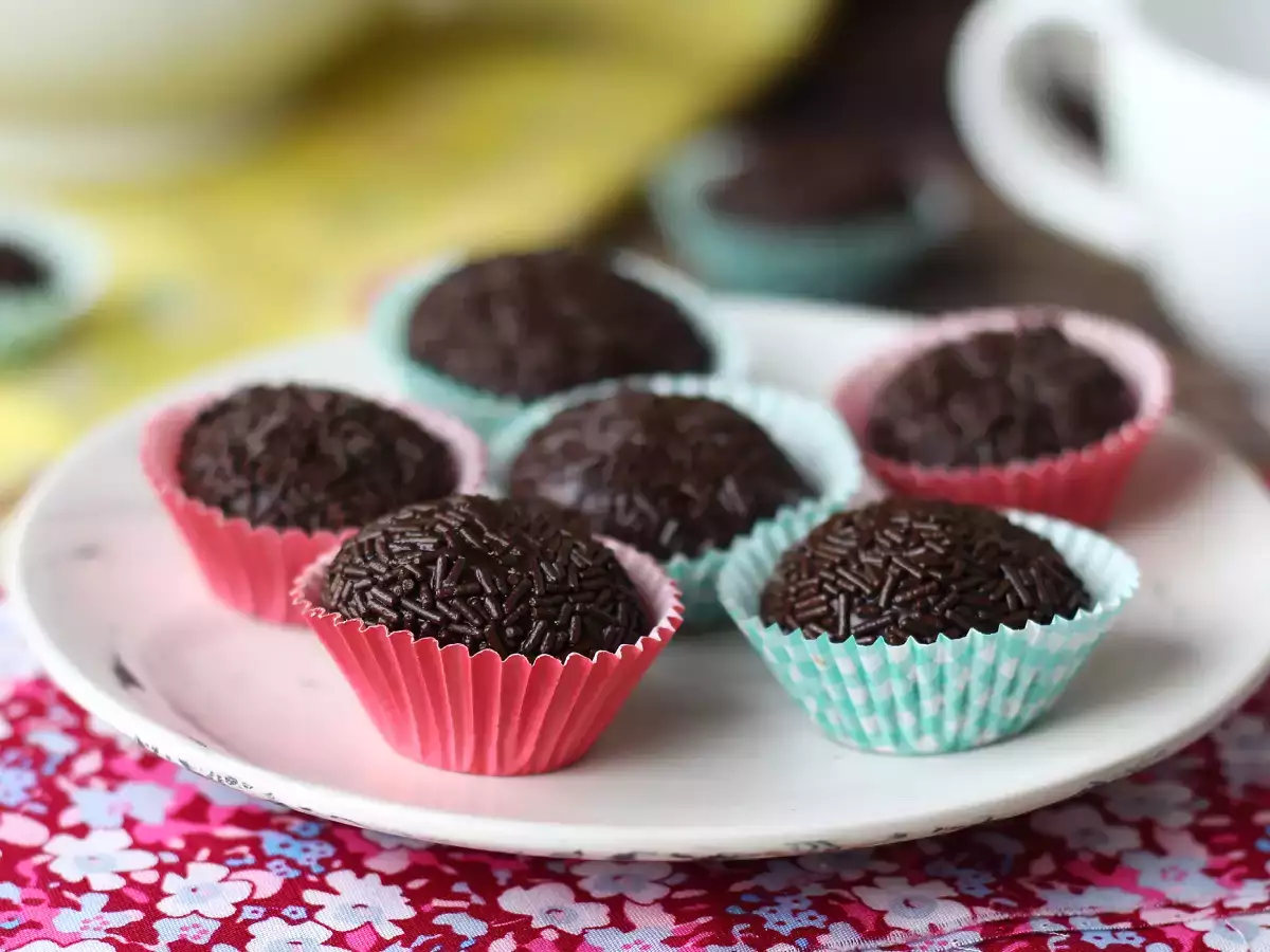 Fit brigadeiro se syrovátkovým proteinem: zdravé, bohaté na bílkoviny a bez výčitek! - foto 6