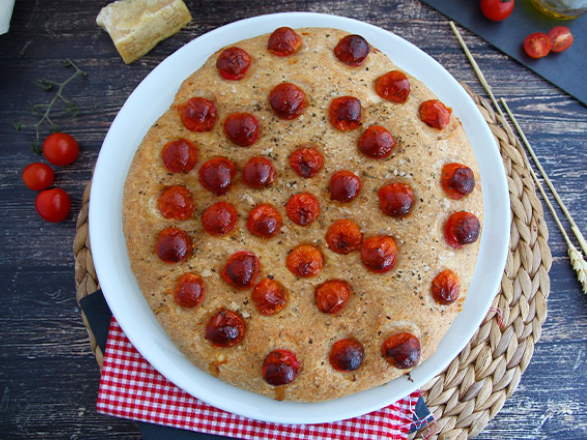 Focaccia s cherry rajčátky - foto 5