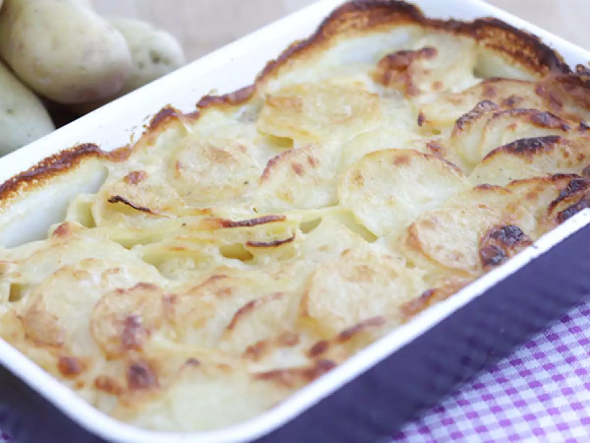 Gratin dauphinois: tradiční recept na francouzské zapečené brambory