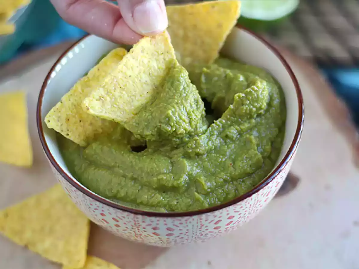 Guacamole s hráškem a limetkou - foto 3