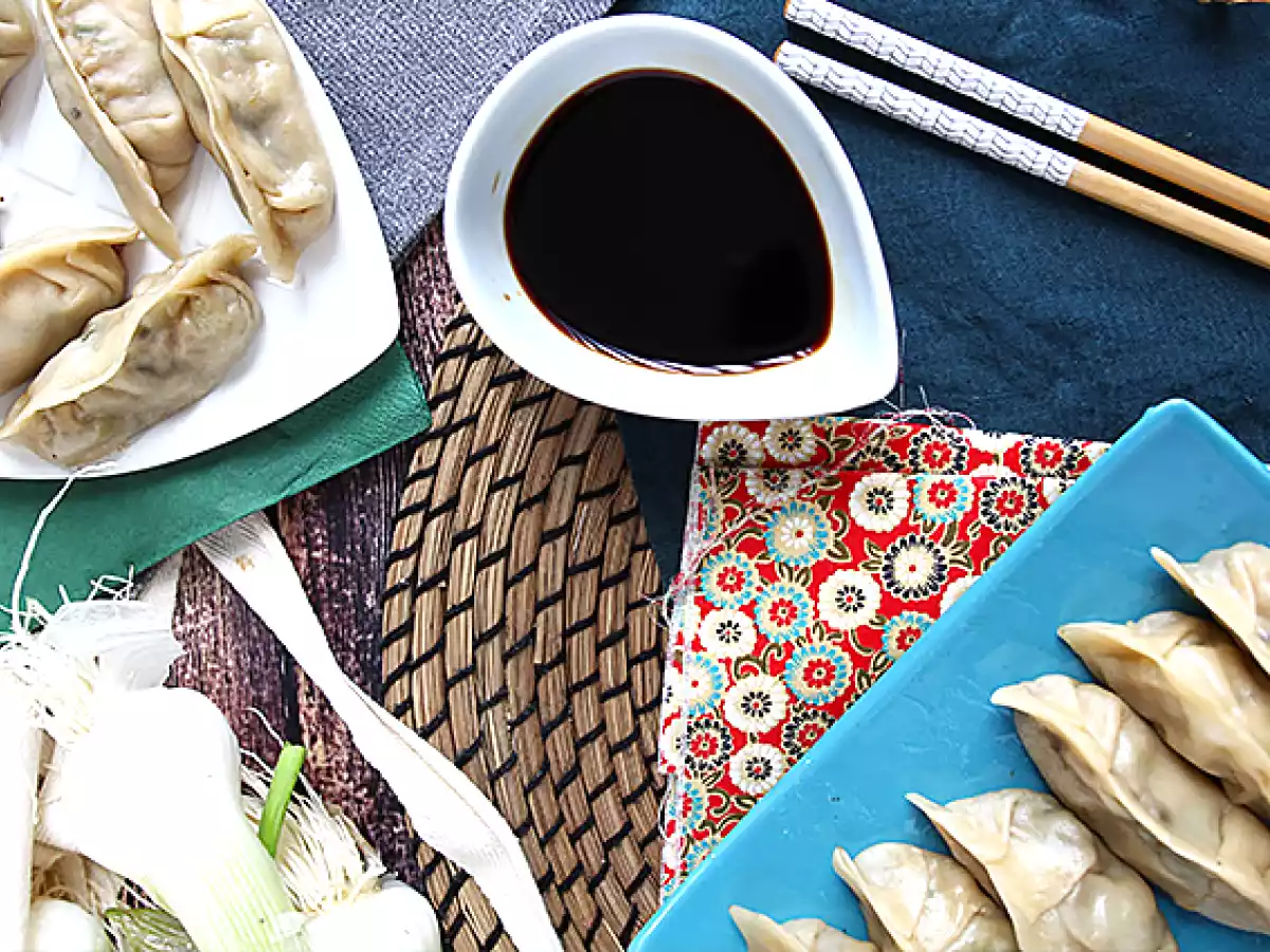 Gyozas s kuřecím masem, mrkví a houbami - foto 3