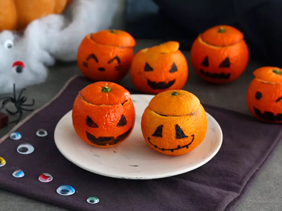 Halloweenské klementinky s čokoládovou pěnou