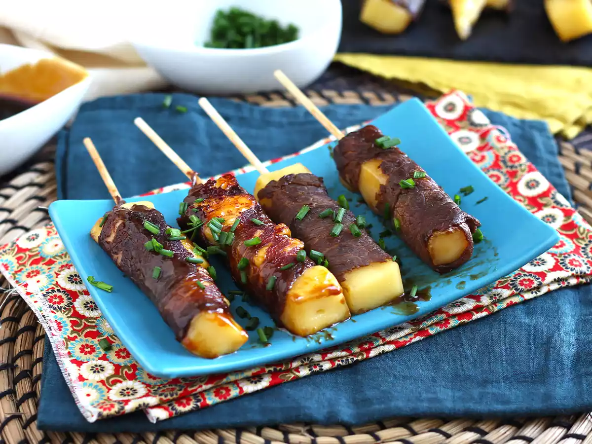 Hovězí kebab Yakitori se sýrem - foto 2
