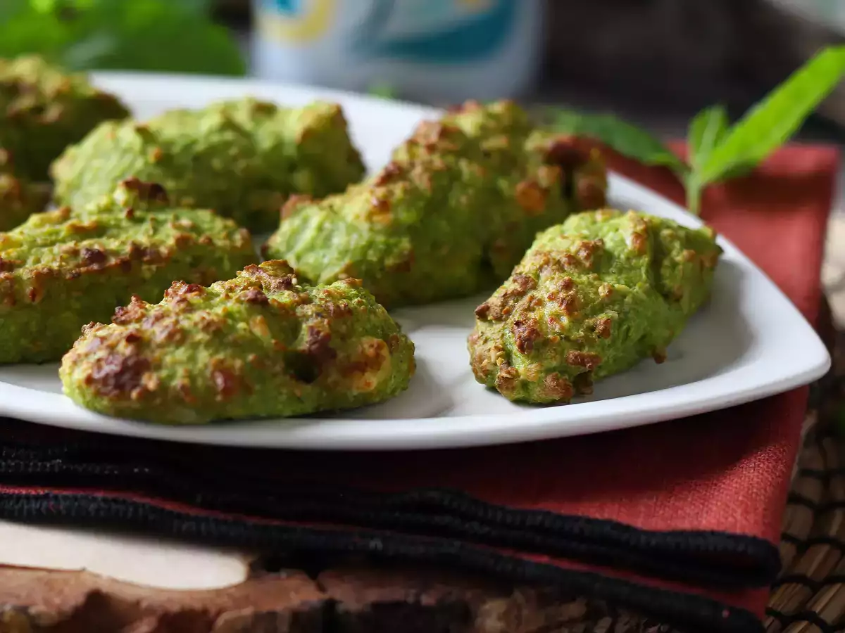 Hráškové karbanátky s fetou v horkovzdušné fritéze: chutné a rychlé na přípravu! - foto 3