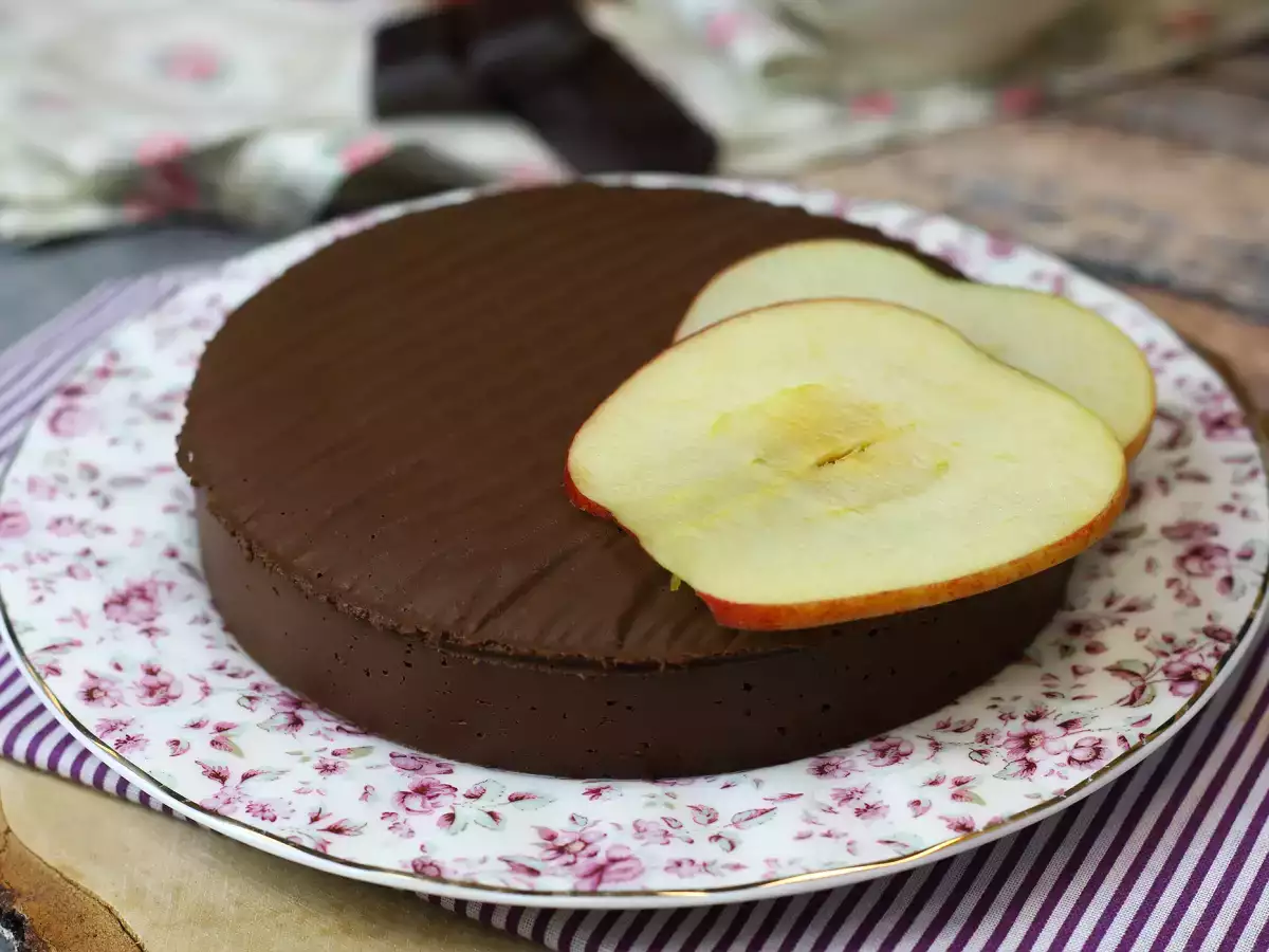 Jablečno-čokoládový fondán: snadný dezert ze 2 ingrediencí! - foto 4