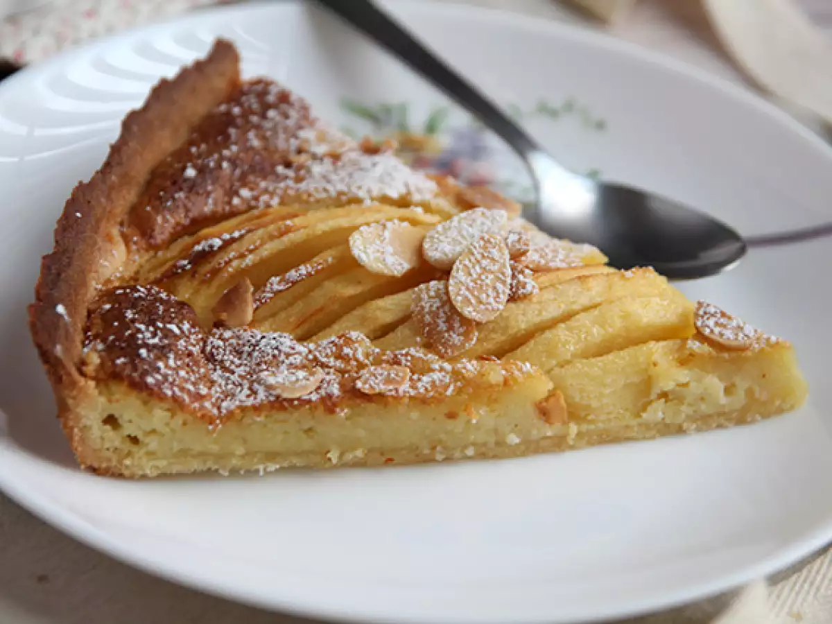 Jablečno-mandlový koláč (Tarte normande) - foto 5