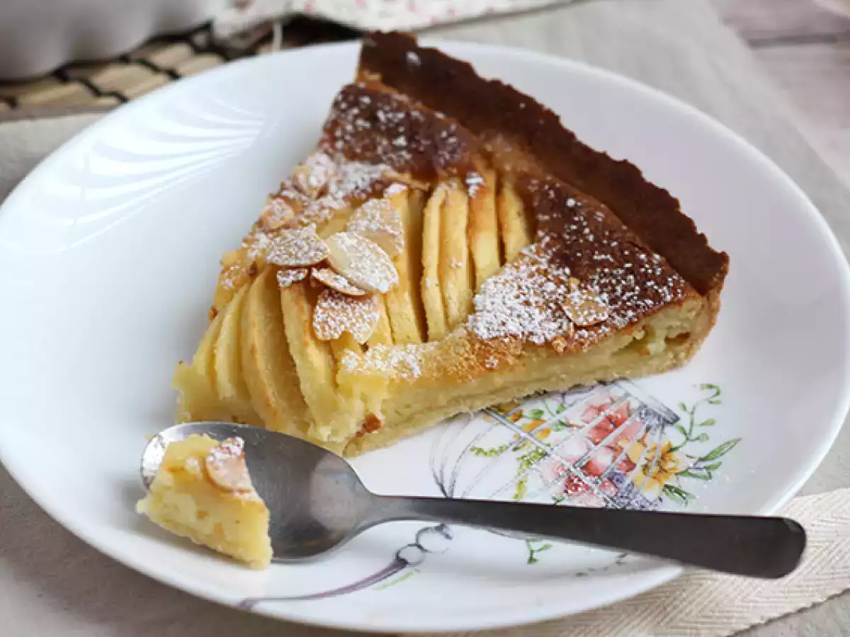 Jablečno-mandlový koláč (Tarte normande) - foto 7