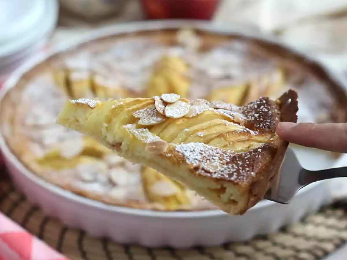 Jablečný a mandlový koláč (Tarte normande) - foto 3