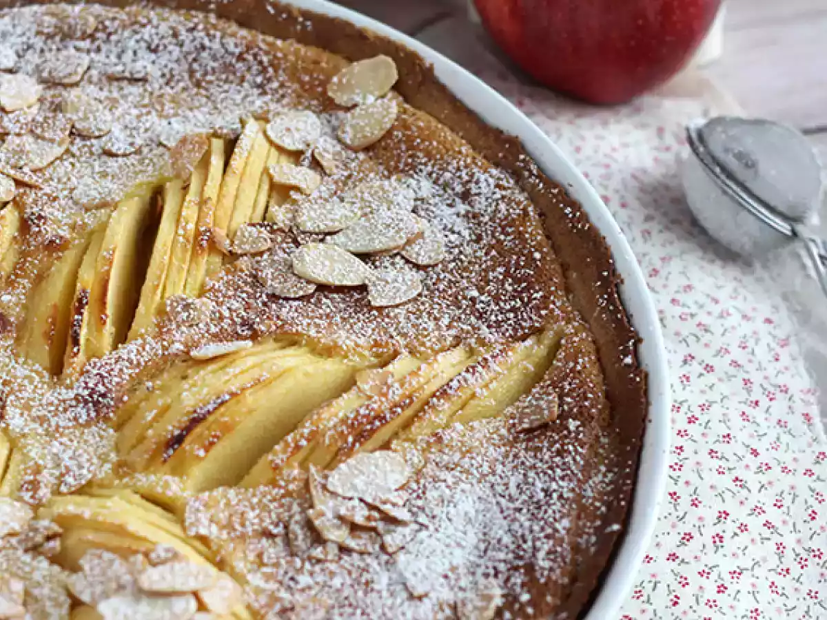 Jablečný a mandlový koláč (Tarte normande) - foto 4