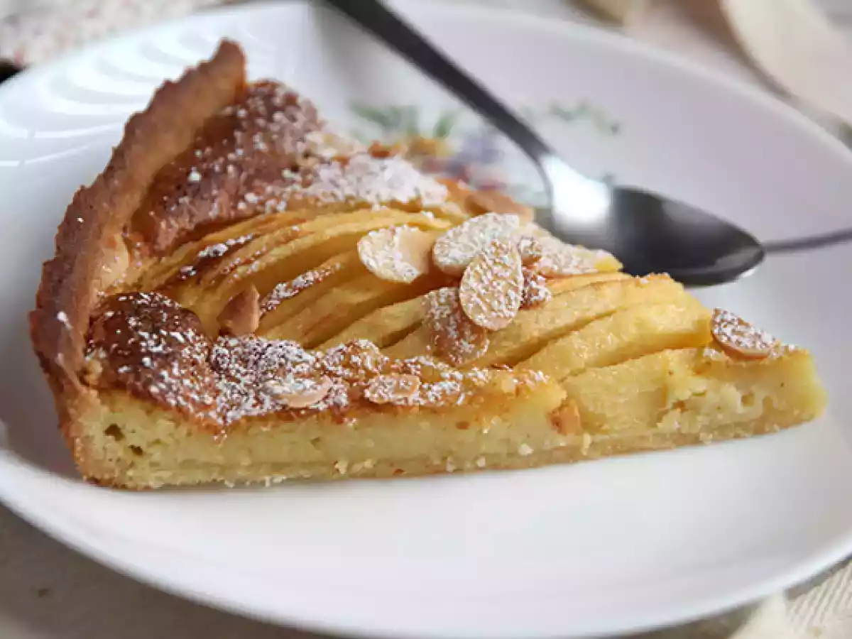 Jablečný a mandlový koláč (Tarte normande) - foto 5