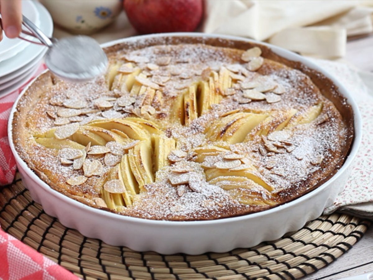 Jablečný a mandlový koláč (Tarte normande) - foto 6