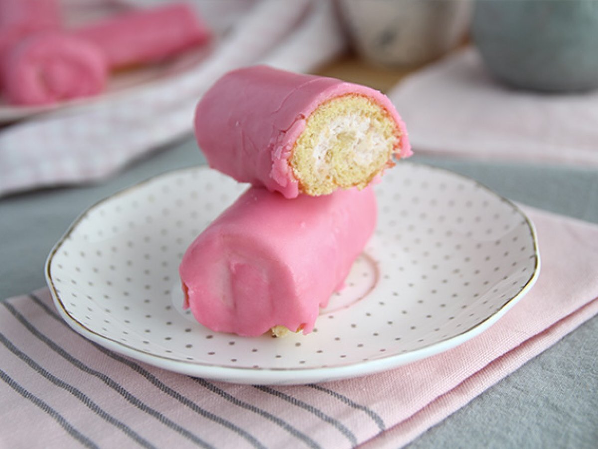Jahodové mini rolády, Růžové panenky