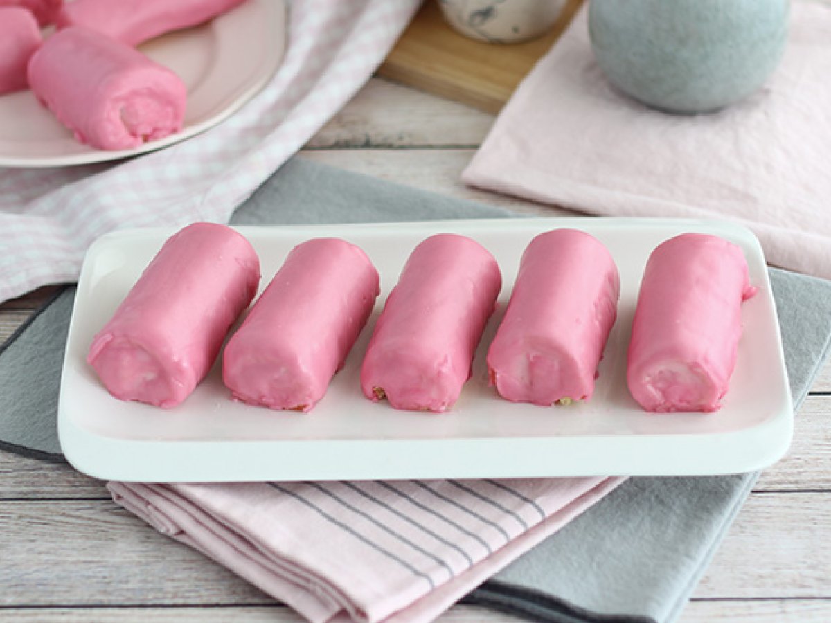 Jahodové mini rolády, Růžové panenky - foto 2