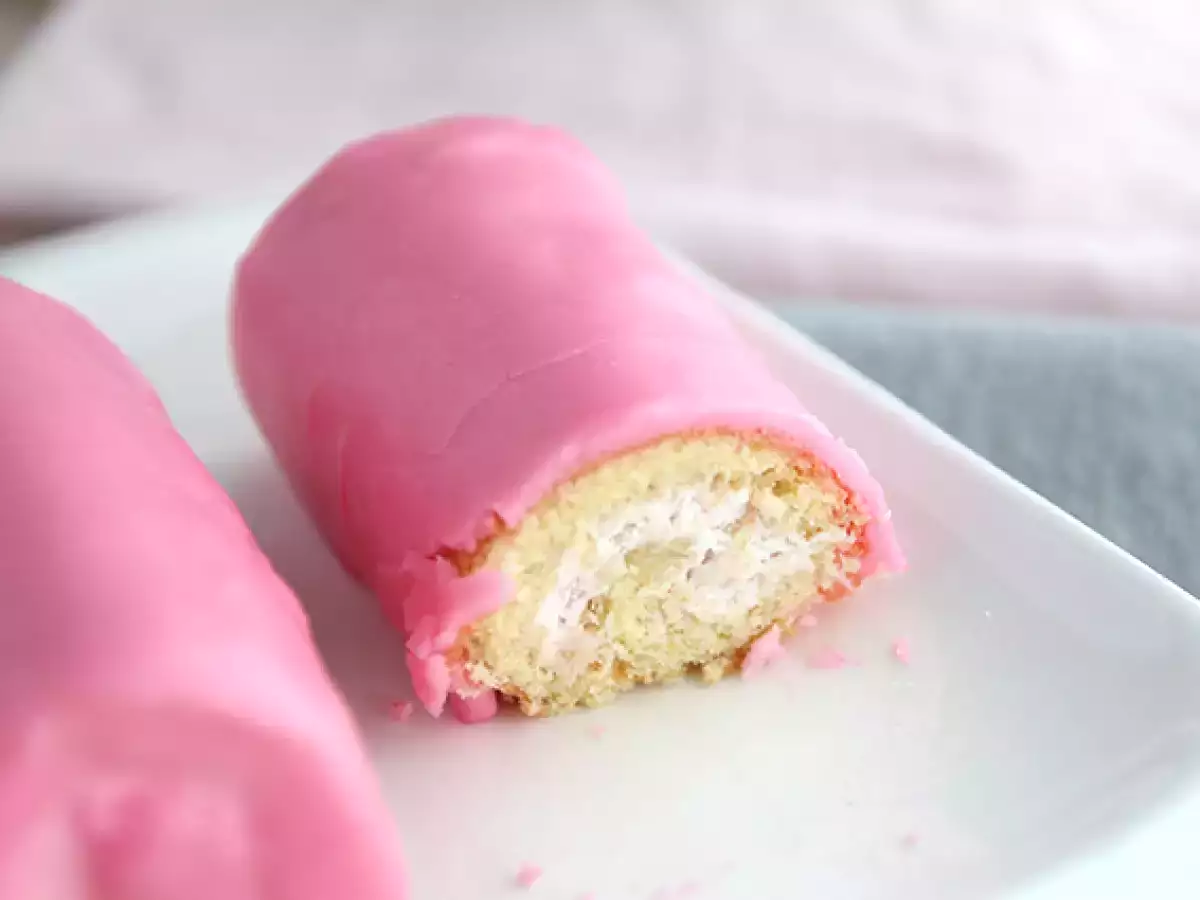 Jahodové mini rolády, Růžové panenky - foto 3