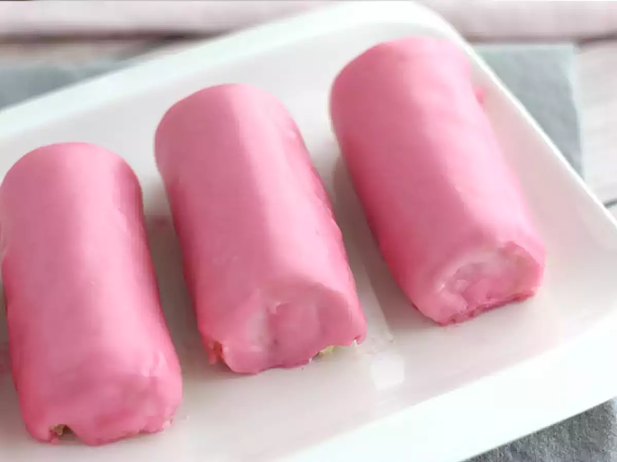 Jahodové mini rolády, Růžové panenky - foto 4