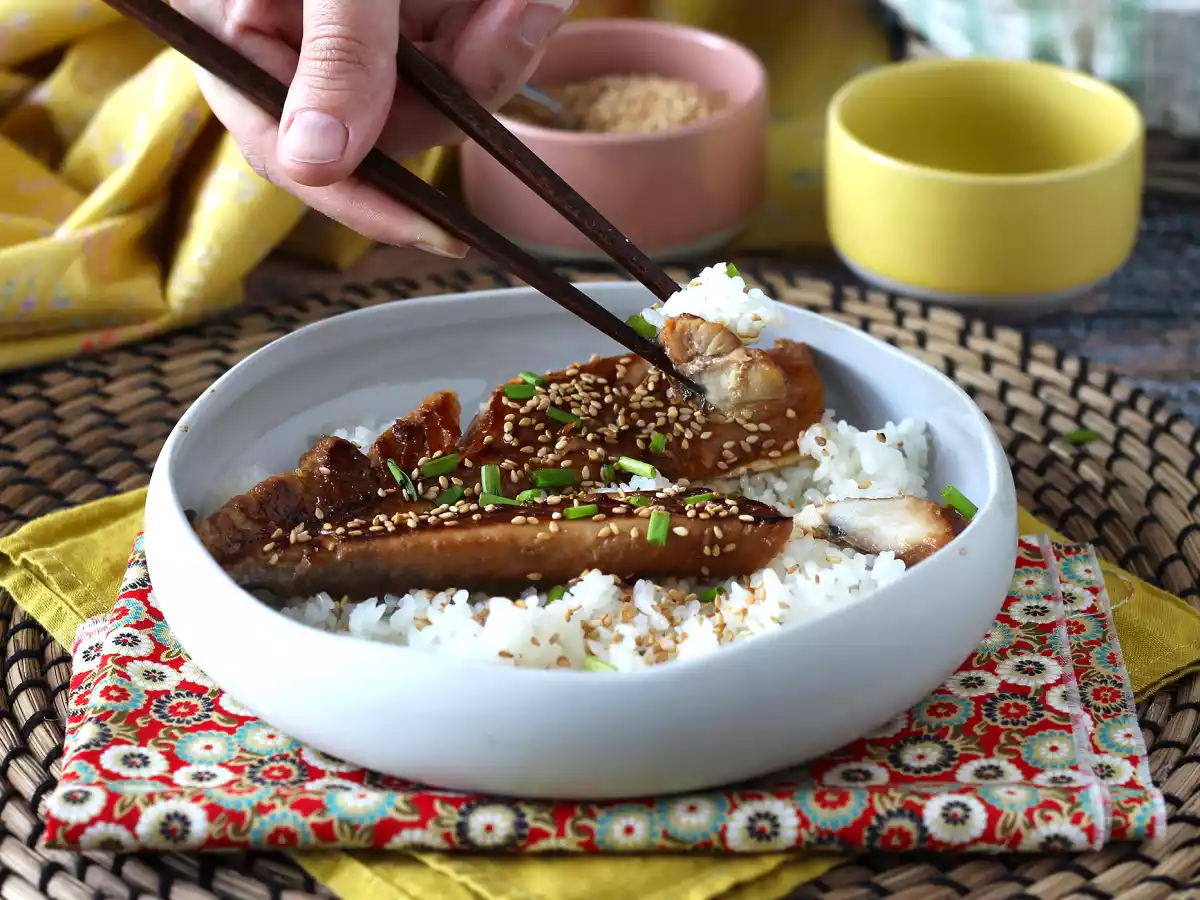 Jak připravit makrelu? Vyzkoušejte tento recept s glazurou ze sójové omáčky a medu! - foto 4